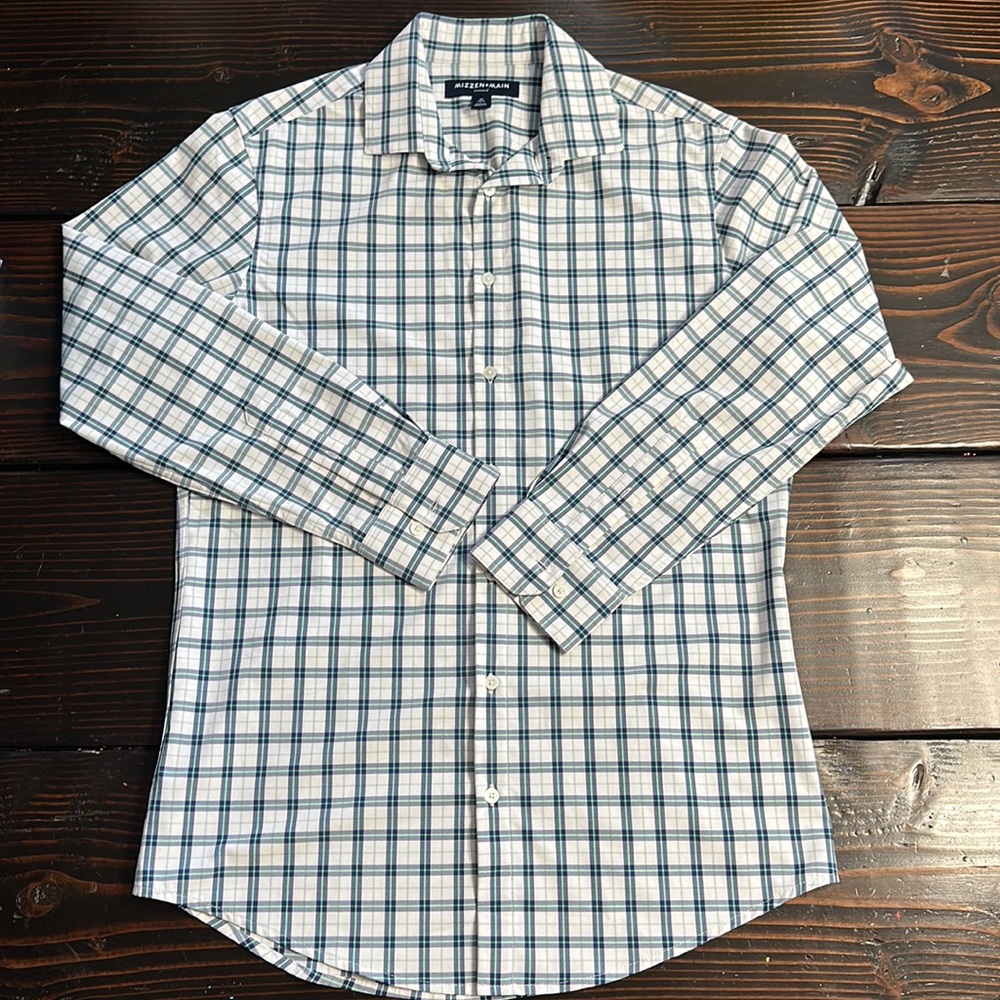 Mizzen and Main Leeward medium trim dress shirt